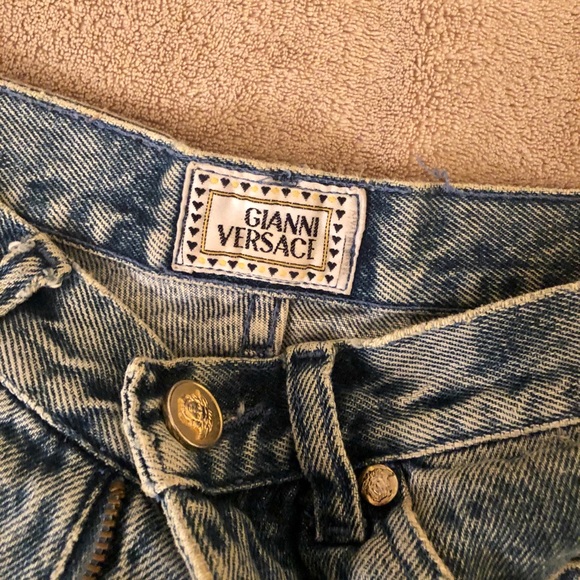Vintage Versace High Waisted Shorts - Picture 4 of 4